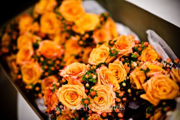 Fall Wedding Flowers Use fresh treated leaves to border the aisle runner